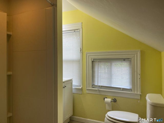 21 Gordon Avenue, Shelton, CT 06484
