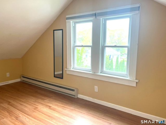 21 Gordon Avenue, Shelton, CT 06484