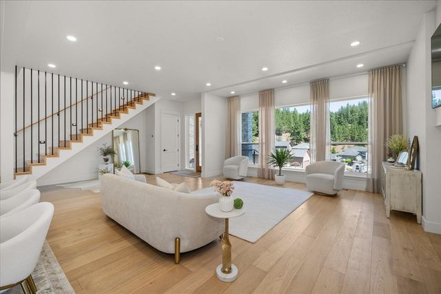 5825 N Del Rey Dr, Otis Orchards, WA 99027