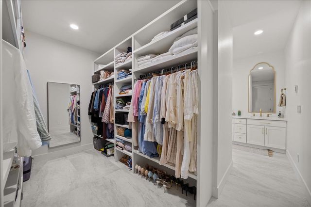 5825 N Del Rey Dr, Otis Orchards, WA 99027