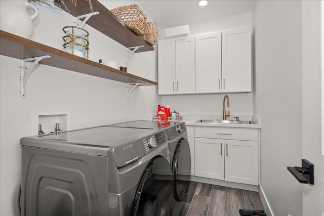 5825 N Del Rey Dr, Otis Orchards, WA 99027