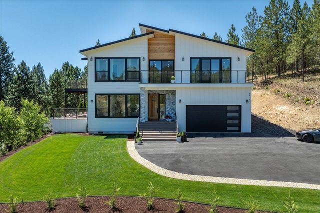 5825 N Del Rey Dr, Otis Orchards, WA 99027