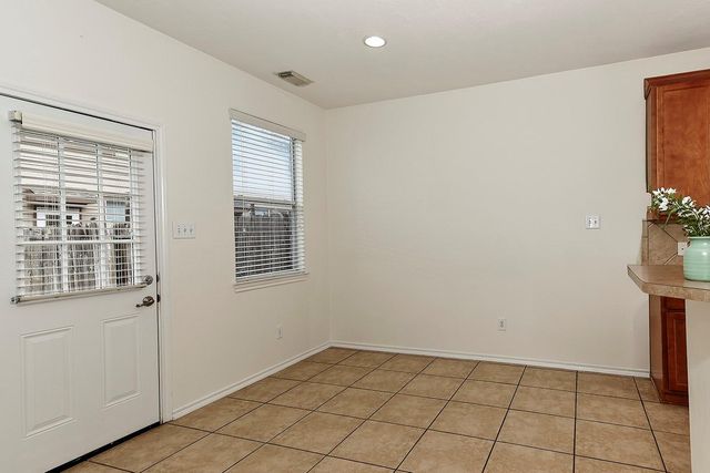 51 Wickerdale Place, The Woodlands, TX 77382