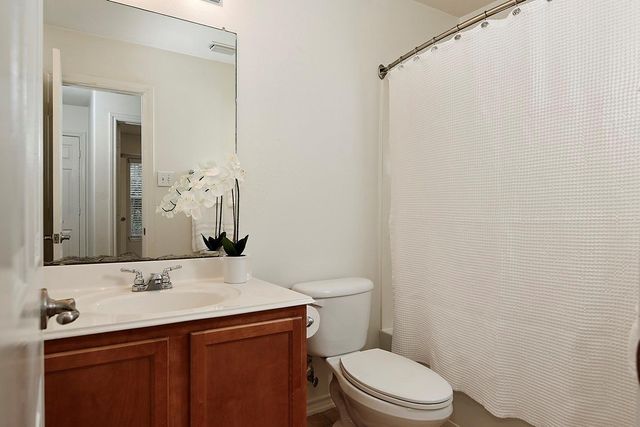 51 Wickerdale Place, The Woodlands, TX 77382