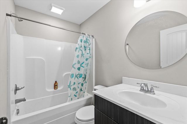 4 W 5th Avenue, Chatsworth, GA 30705