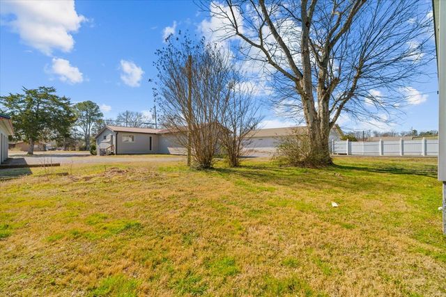 4 W 5th Avenue, Chatsworth, GA 30705