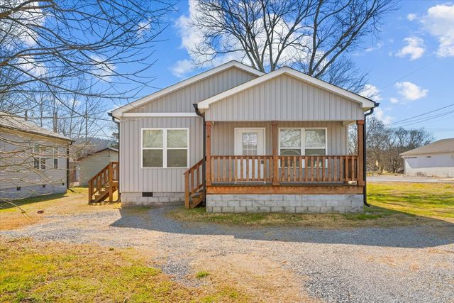 4 W 5th Avenue, Chatsworth, GA 30705