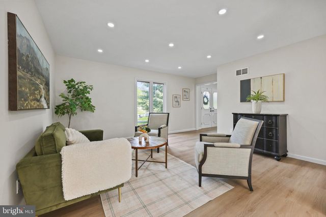 102 ROUTE 31 S, Pennington, NJ 08534
