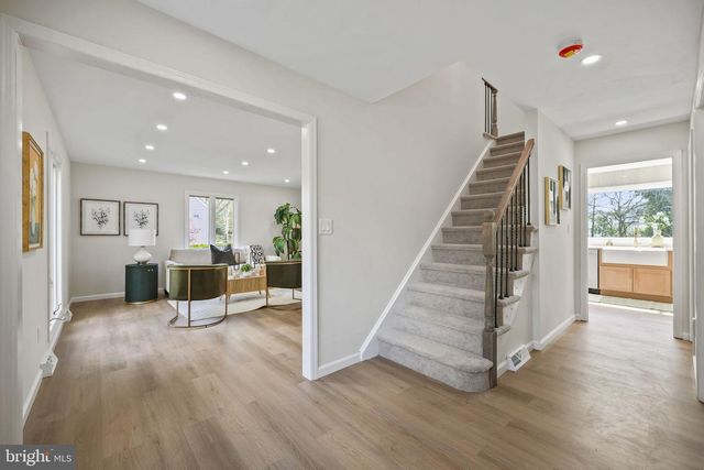 102 ROUTE 31 S, Pennington, NJ 08534