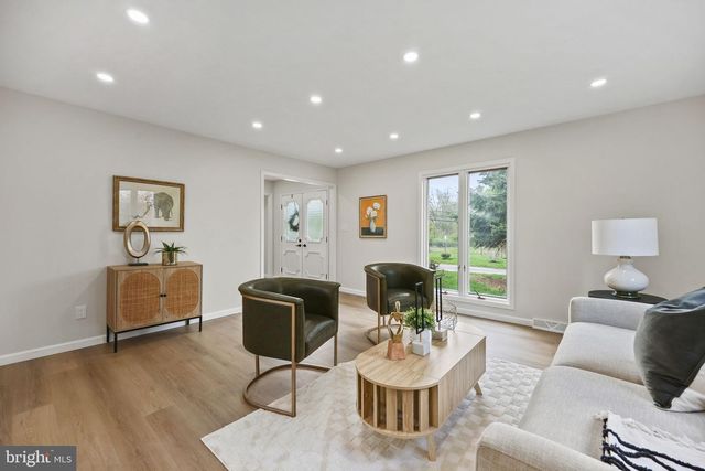 102 ROUTE 31 S, Pennington, NJ 08534