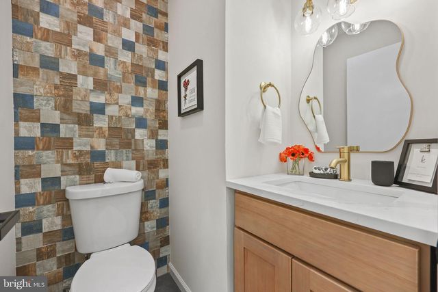 102 ROUTE 31 S, Pennington, NJ 08534