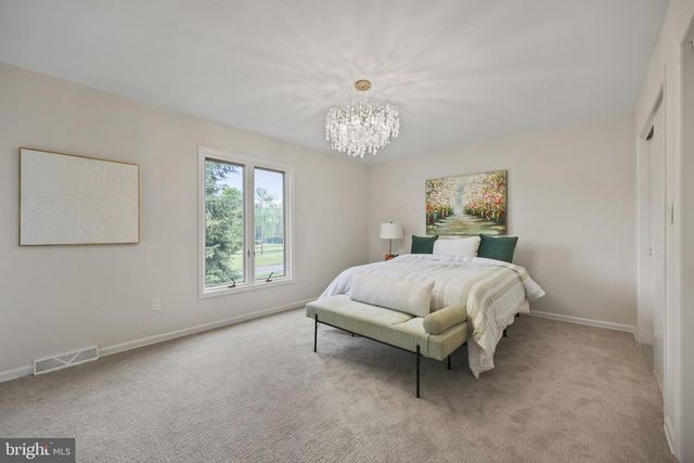 102 ROUTE 31 S, Pennington, NJ 08534