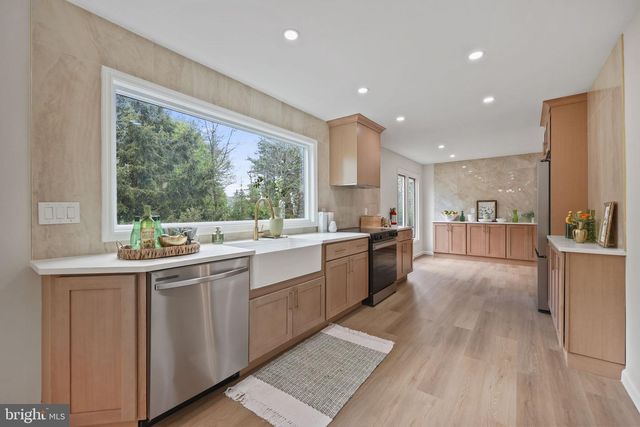 102 ROUTE 31 S, Pennington, NJ 08534