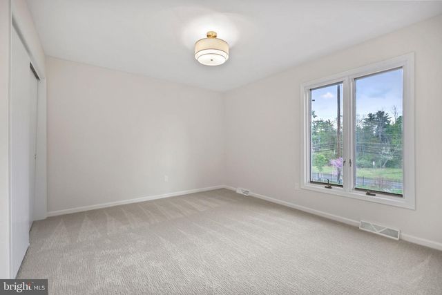 102 ROUTE 31 S, Pennington, NJ 08534