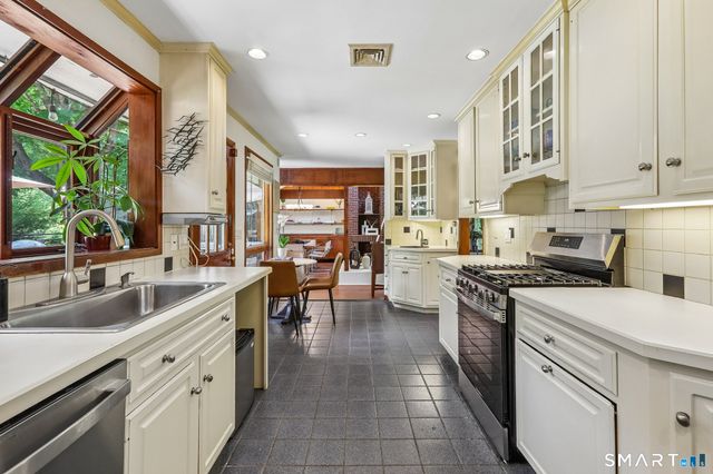 161 Old Stagecoach Road, Ridgefield, CT 06877