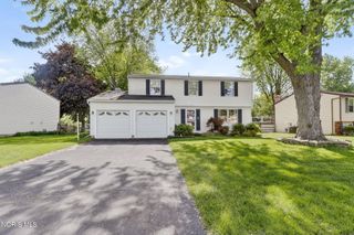 2203 Longport Drive, Maumee, OH 43537