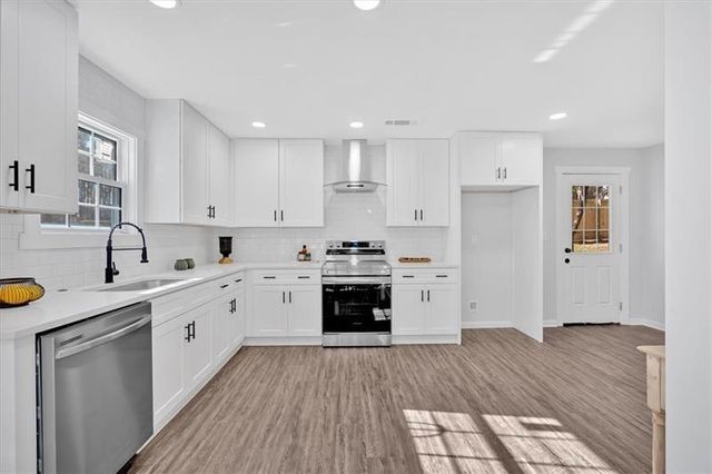 1766 Blossom Lane, Austell, GA 30168