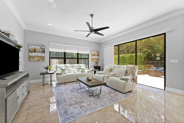 16945 Bridge Crossing Circle, Delray Beach, FL 33446