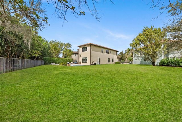 16945 Bridge Crossing Circle, Delray Beach, FL 33446