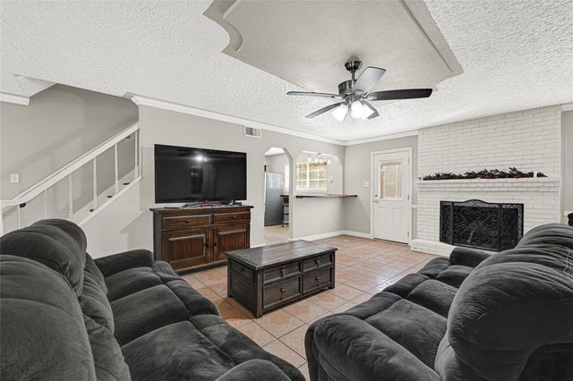 5007 Inverness Drive, Baytown, TX 77521