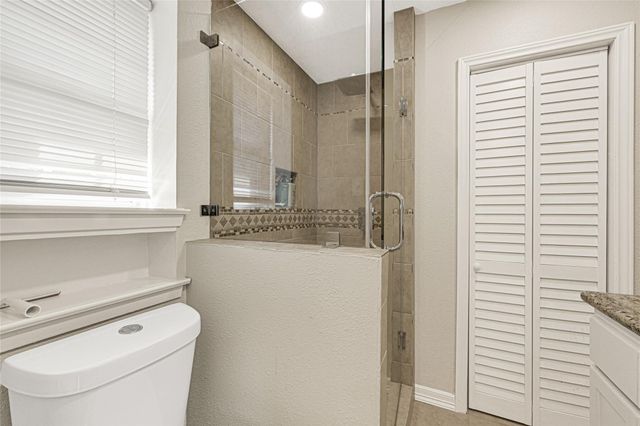 5007 Inverness Drive, Baytown, TX 77521