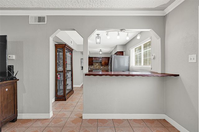 5007 Inverness Drive, Baytown, TX 77521