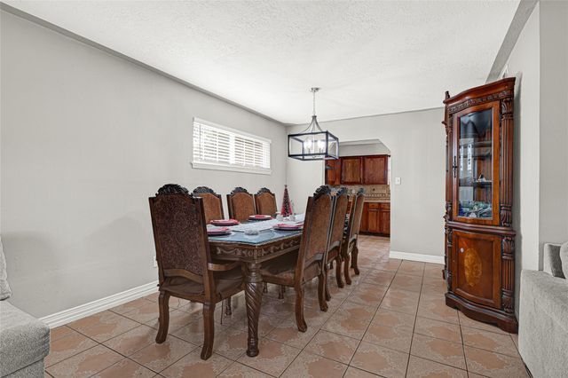 5007 Inverness Drive, Baytown, TX 77521