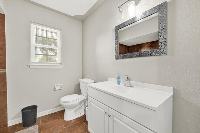 5007 Inverness Drive, Baytown, TX 77521