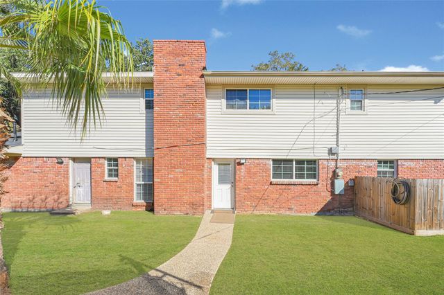 5007 Inverness Drive, Baytown, TX 77521