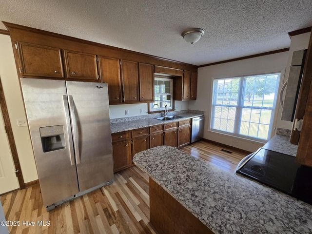 939 Teakwood Drive, Greenville, NC 27834