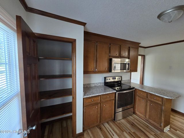 939 Teakwood Drive, Greenville, NC 27834