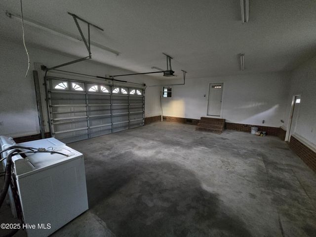 939 Teakwood Drive, Greenville, NC 27834