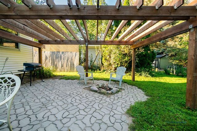 664 Midway Avenue, Holland, MI 49423