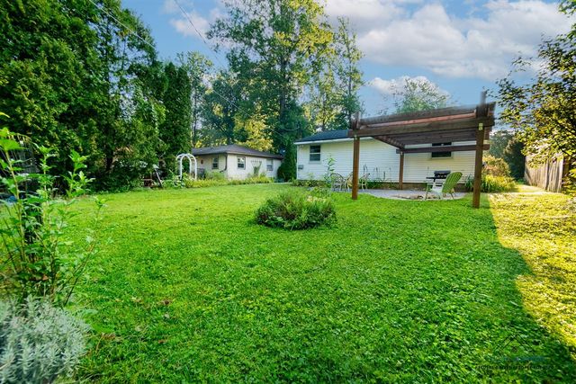 664 Midway Avenue, Holland, MI 49423