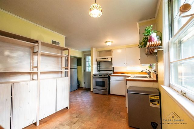 664 Midway Avenue, Holland, MI 49423