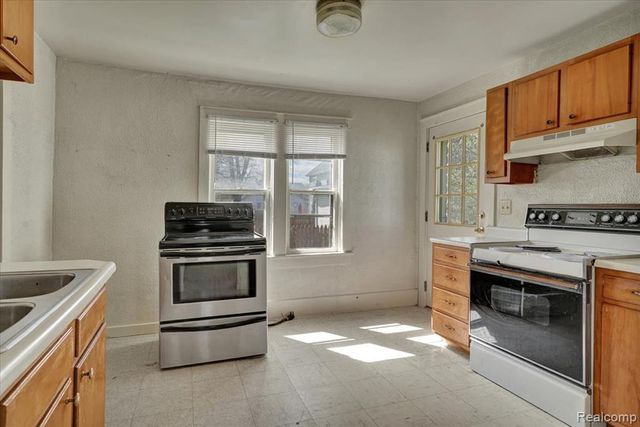 309 12th Street, Port Huron, MI 48060