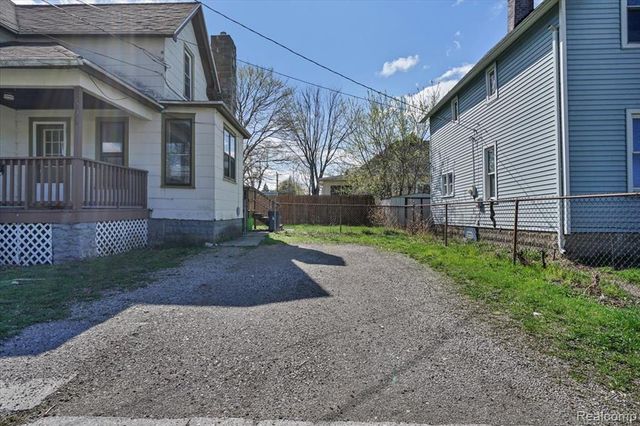 309 12th Street, Port Huron, MI 48060