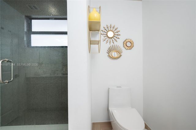 340 NE 194th Ln, Miami, FL 33179