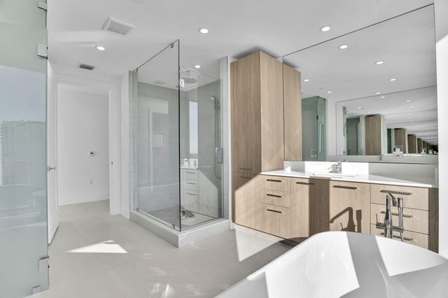 153 N Seabreeze Blvd 1602, Fort Lauderdale, FL 33304