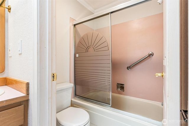 6811 59th Drive NE, Marysville, WA 98270