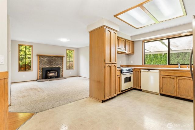 6811 59th Drive NE, Marysville, WA 98270