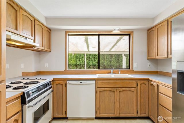 6811 59th Drive NE, Marysville, WA 98270