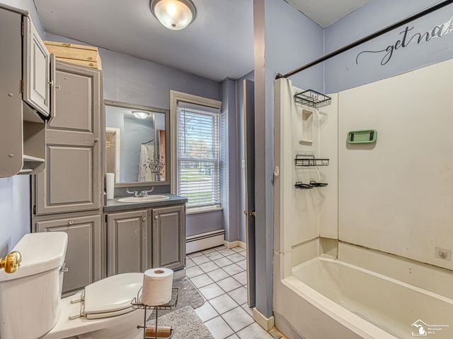 115 Grove Street, Hudson, MI 49247
