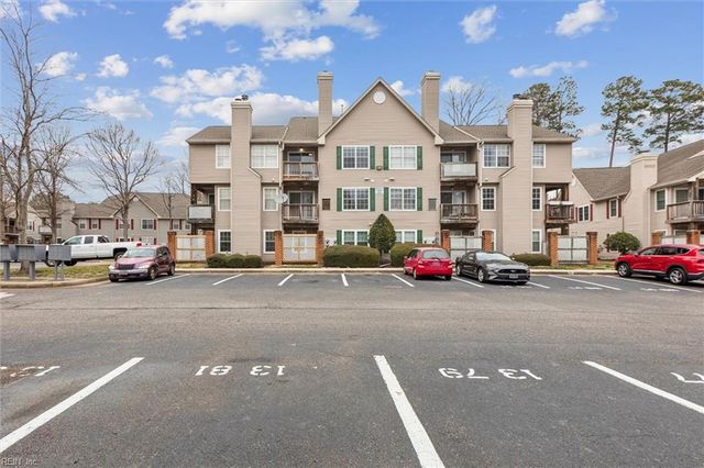 12810 Daybreak CIR, Newport News, VA 23602