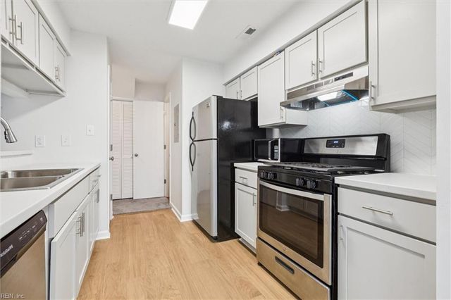 12810 Daybreak CIR, Newport News, VA 23602