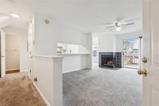 12810 Daybreak CIR, Newport News, VA 23602