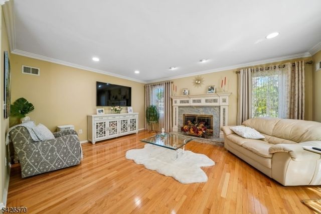 202 Toner Rd, Boonton Town, NJ 07005