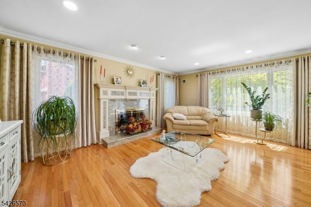 202 Toner Rd, Boonton Town, NJ 07005