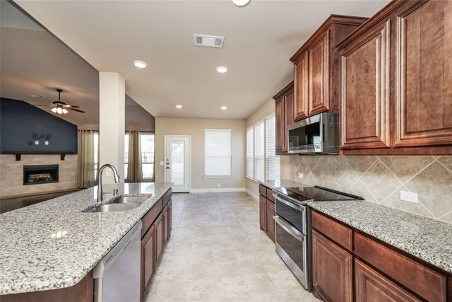 6404 Sudbury Lane, Mesquite, TX 75181