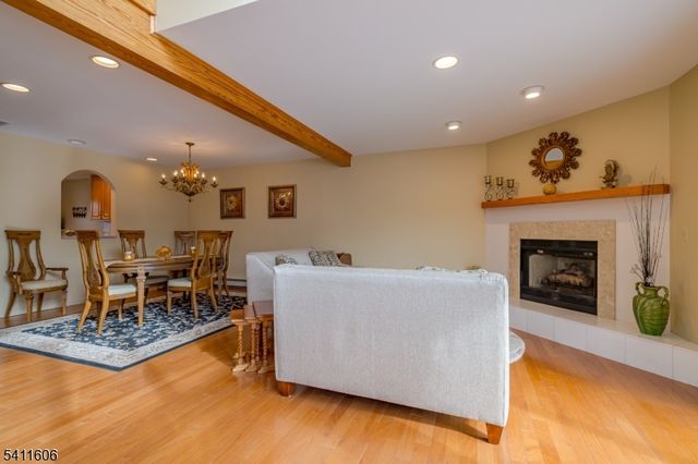 675 Raritan Rd 12, Clark Twp., NJ 07066